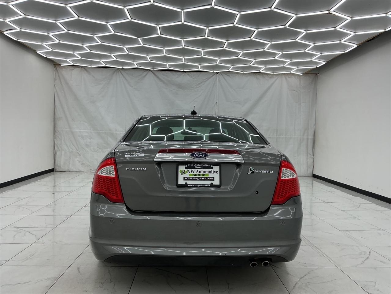 Ford Fusion 4dr Sdn Hybrid FWD 2010