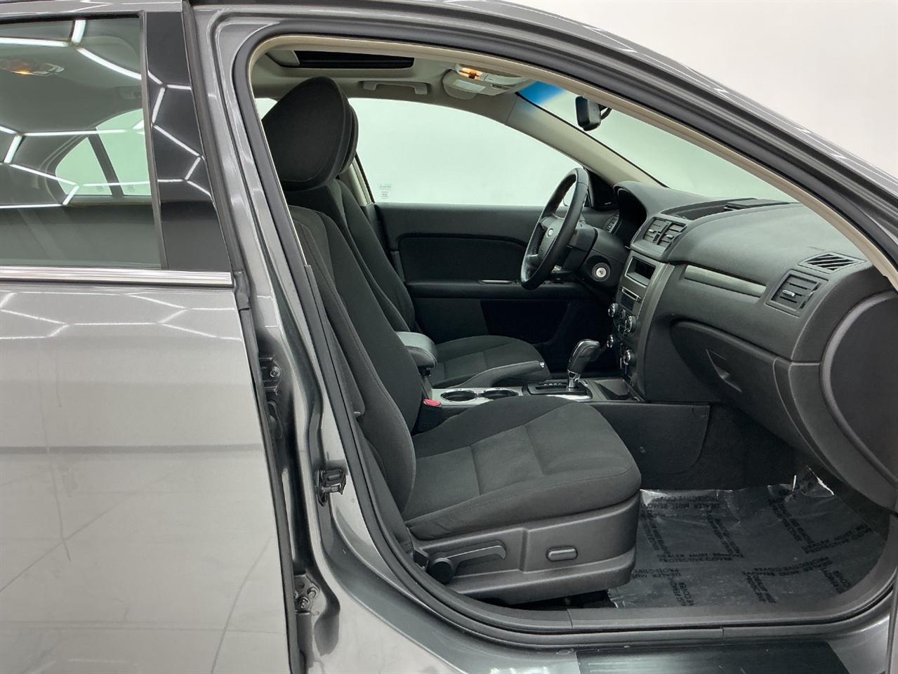 Ford Fusion 4dr Sdn Hybrid FWD 2010