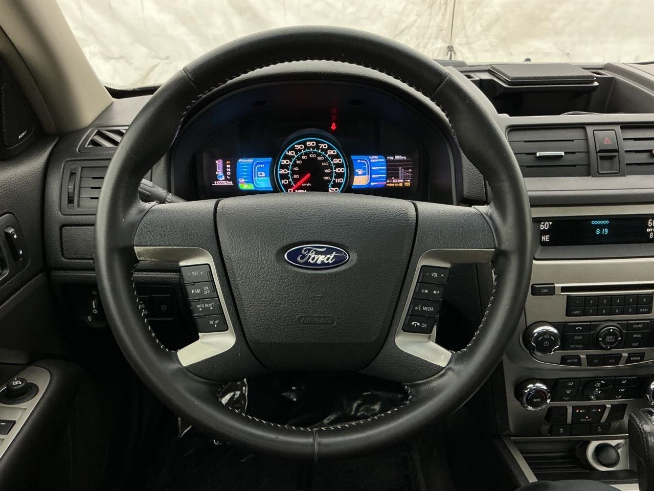 Ford Fusion 4dr Sdn Hybrid FWD 2010
