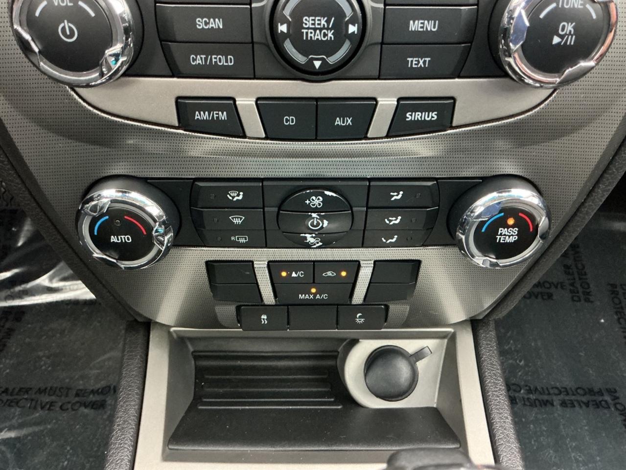 Ford Fusion 4dr Sdn Hybrid FWD 2010