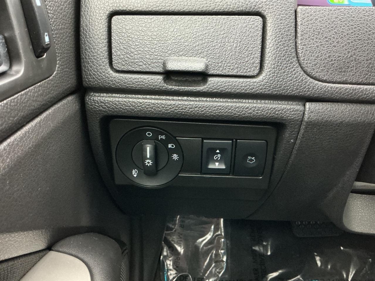 Ford Fusion 4dr Sdn Hybrid FWD 2010