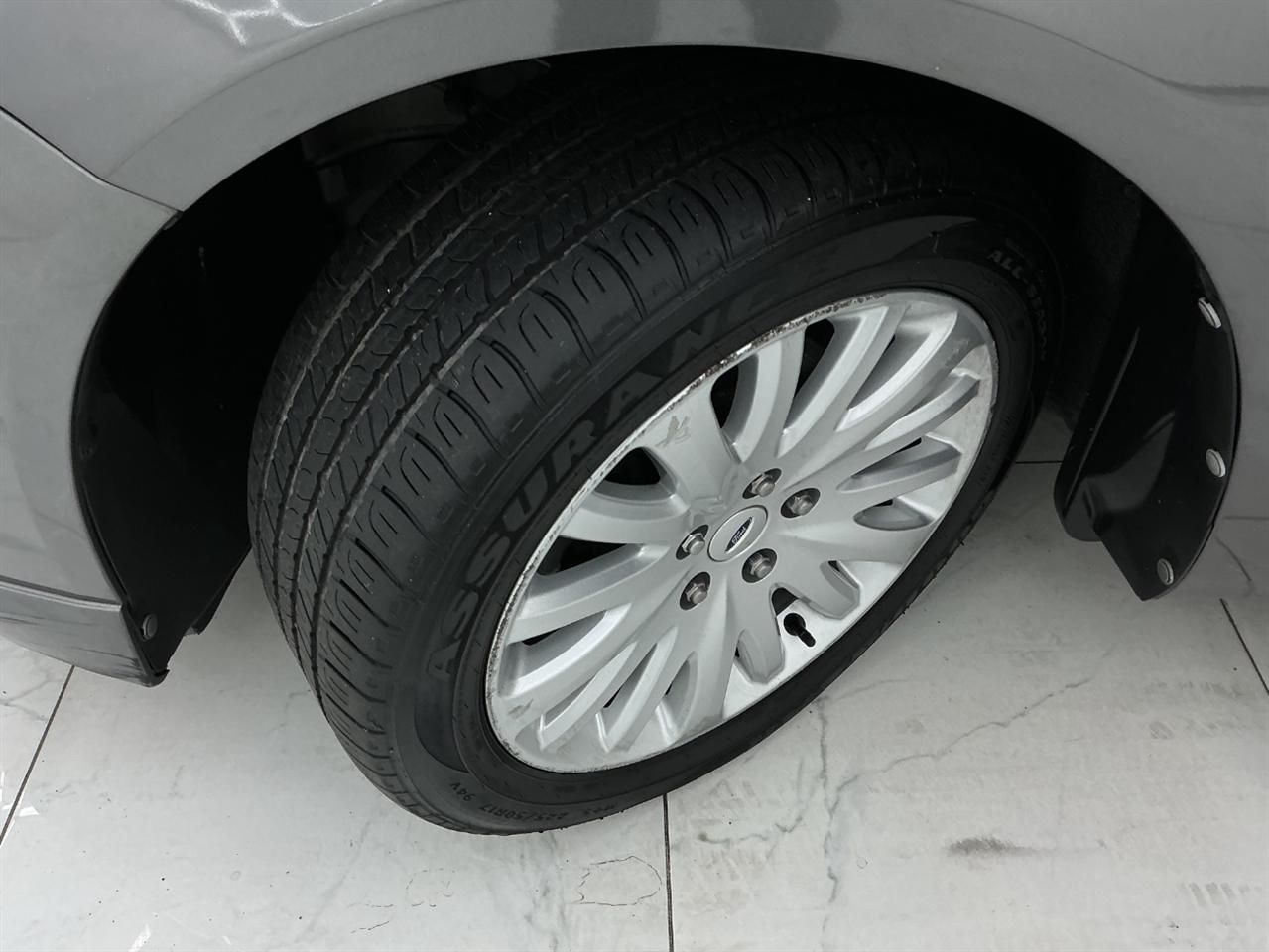Ford Fusion 4dr Sdn Hybrid FWD 2010