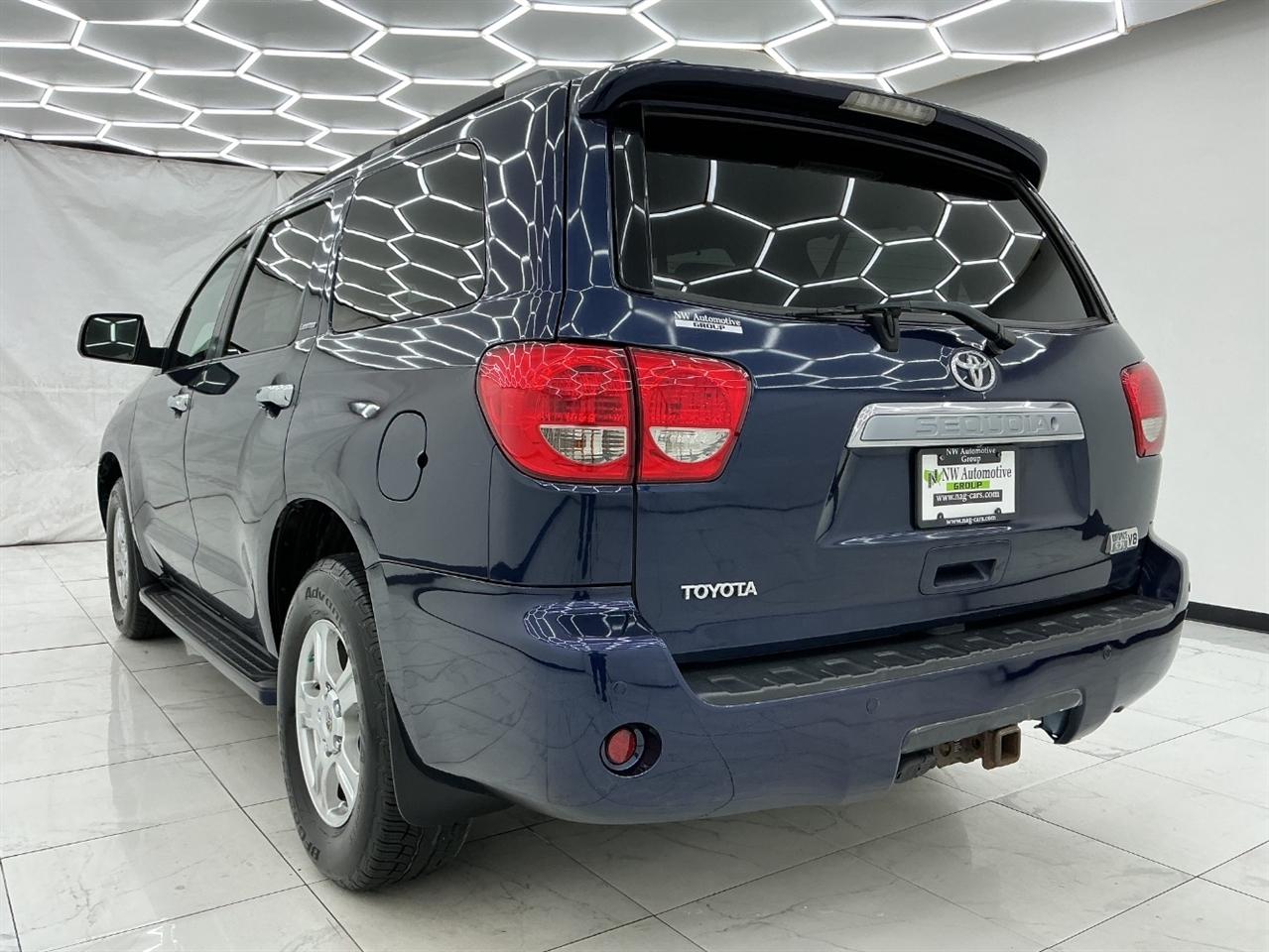 Toyota Sequoia 4WD 4dr LV8 6-Spd AT Ltd (Natl) 2008