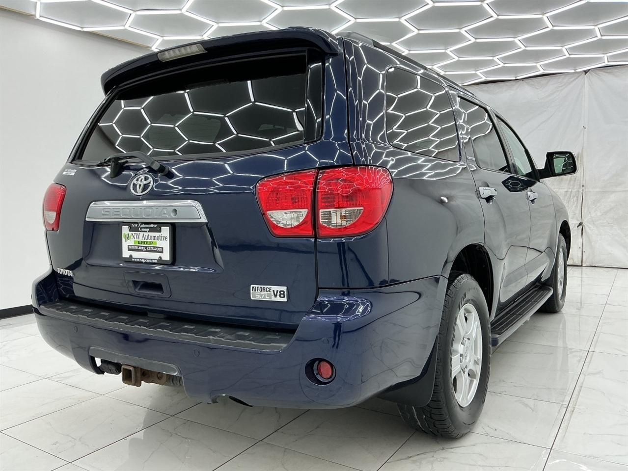 Toyota Sequoia 4WD 4dr LV8 6-Spd AT Ltd (Natl) 2008