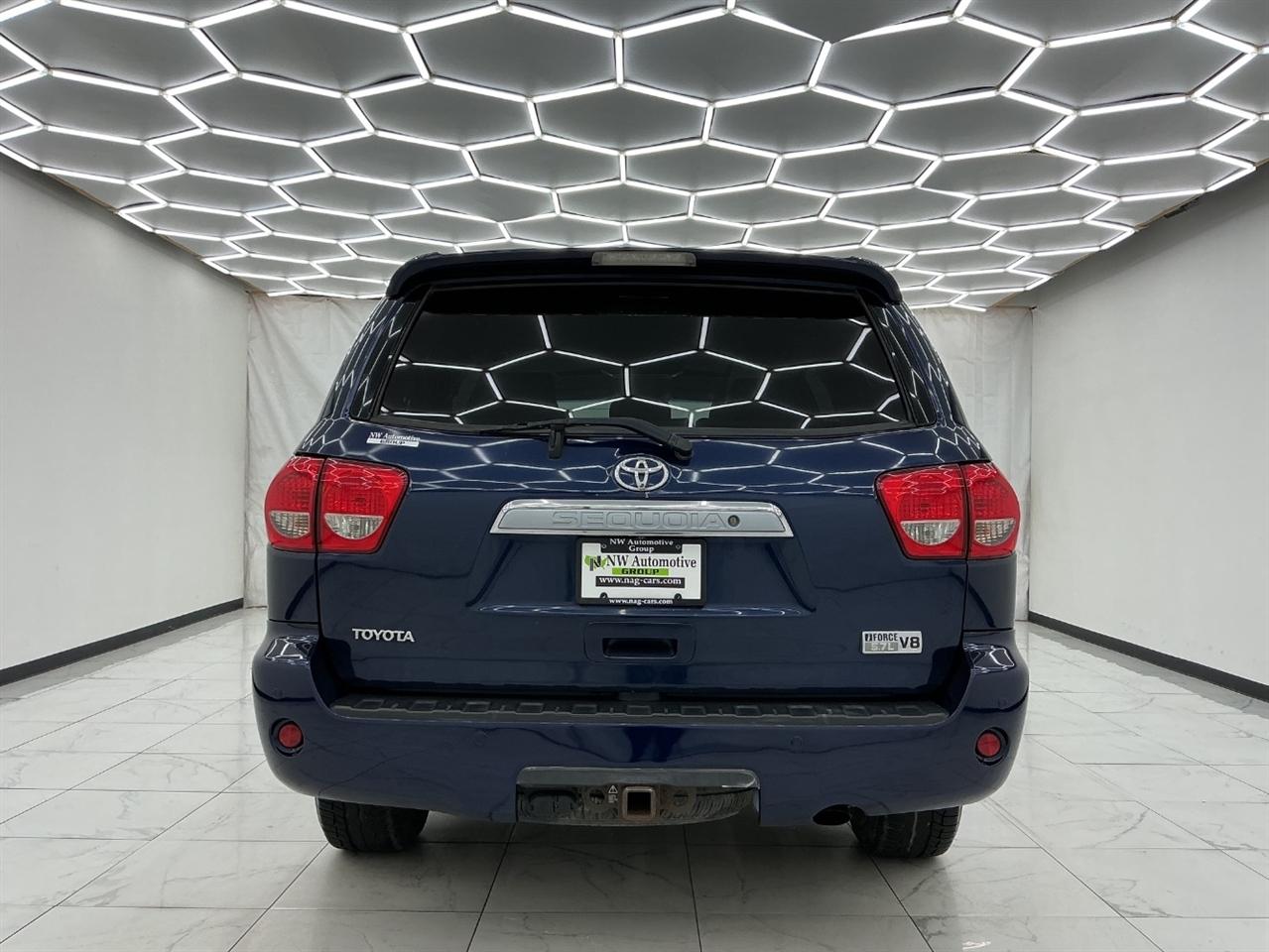 Toyota Sequoia 4WD 4dr LV8 6-Spd AT Ltd (Natl) 2008