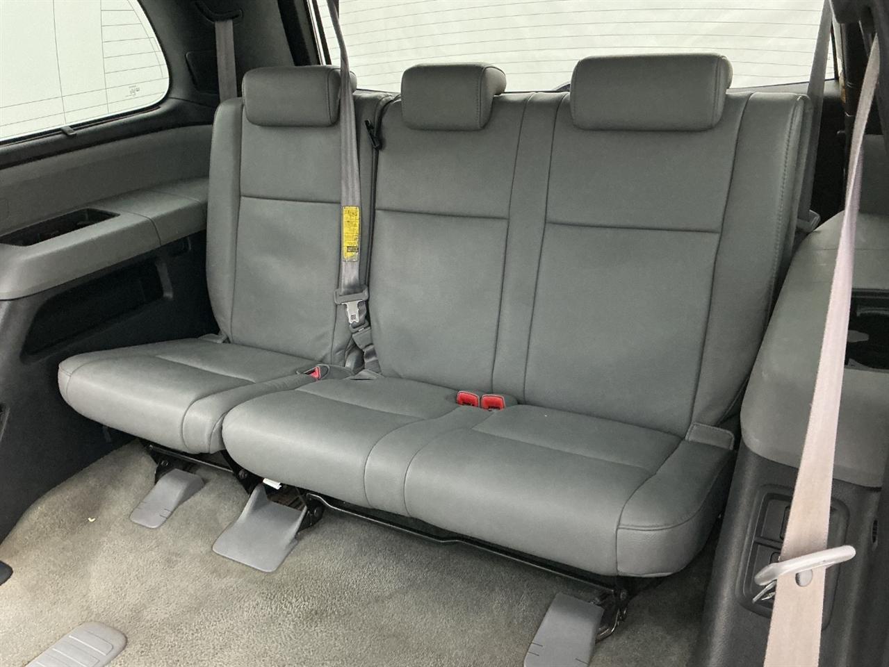 Toyota Sequoia 4WD 4dr LV8 6-Spd AT Ltd (Natl) 2008