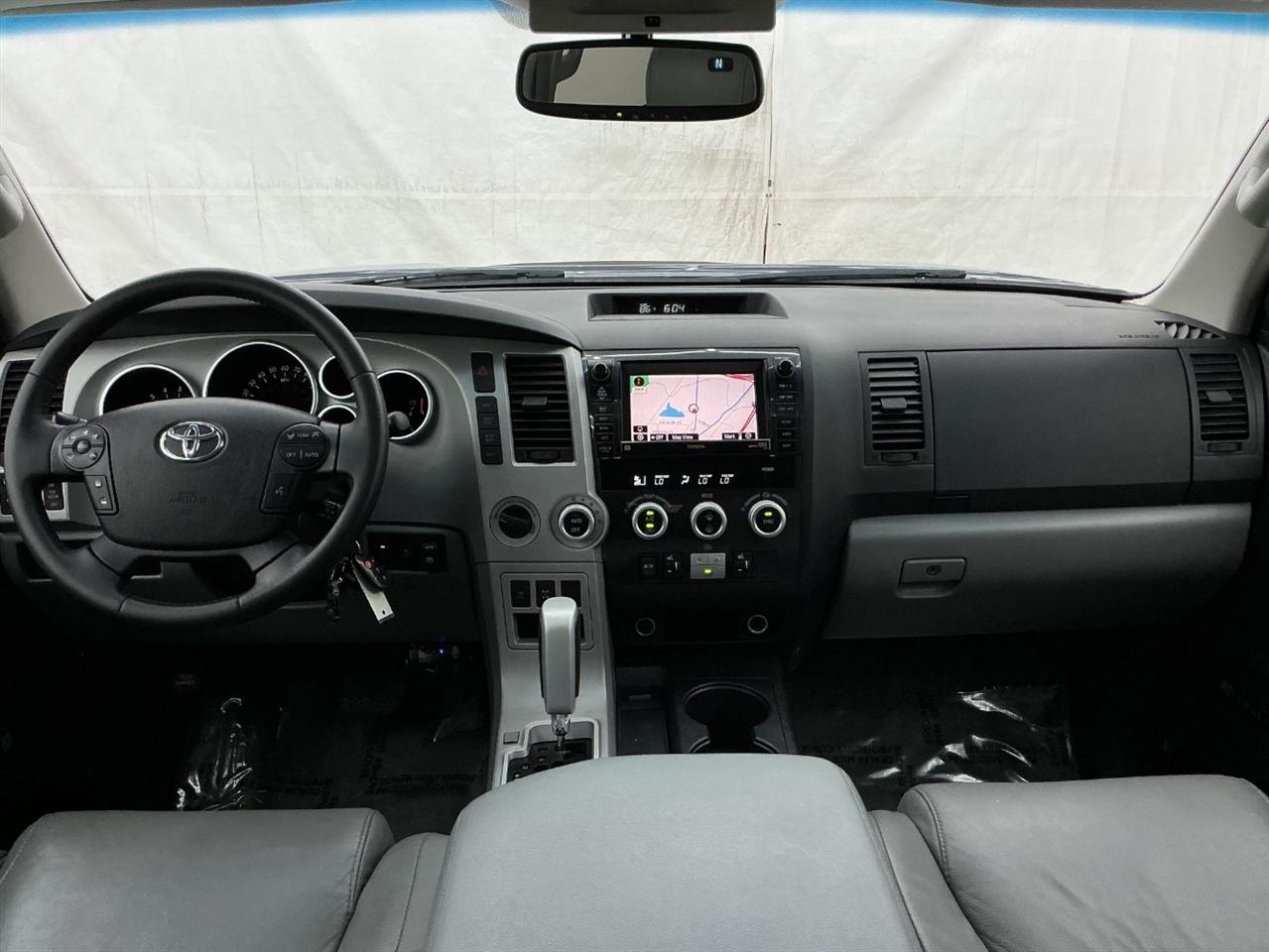 Toyota Sequoia 4WD 4dr LV8 6-Spd AT Ltd (Natl) 2008