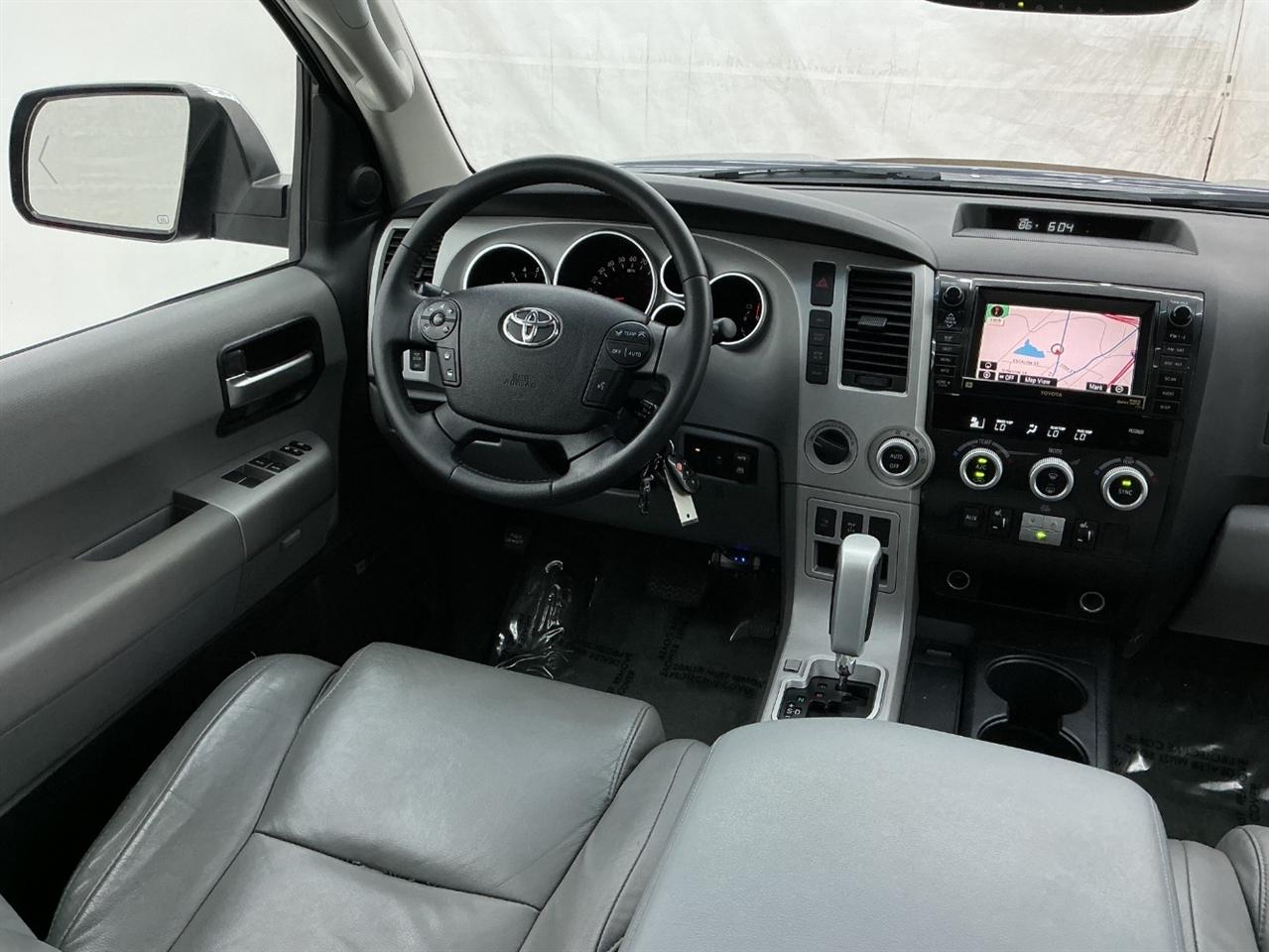 Toyota Sequoia 4WD 4dr LV8 6-Spd AT Ltd (Natl) 2008