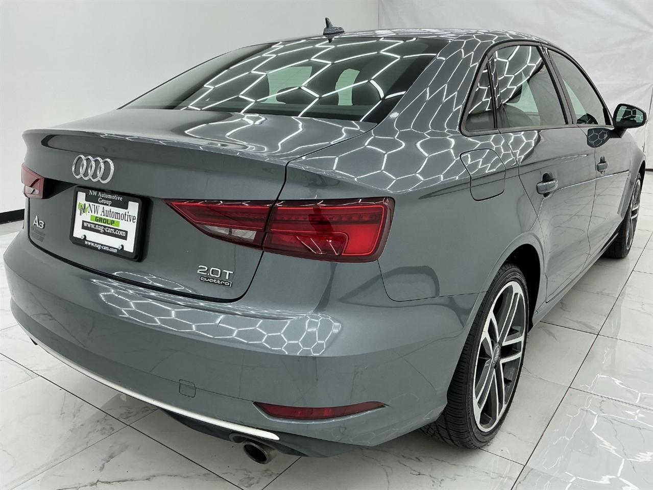 Audi A3 Sedan 2.0 TFSI Tech Premium quattro AWD 2018