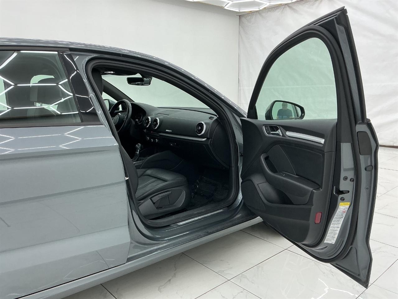 Audi A3 Sedan 2.0 TFSI Tech Premium quattro AWD 2018