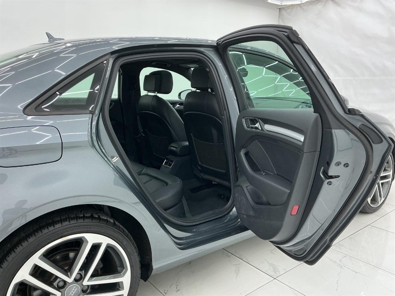 Audi A3 Sedan 2.0 TFSI Tech Premium quattro AWD 2018