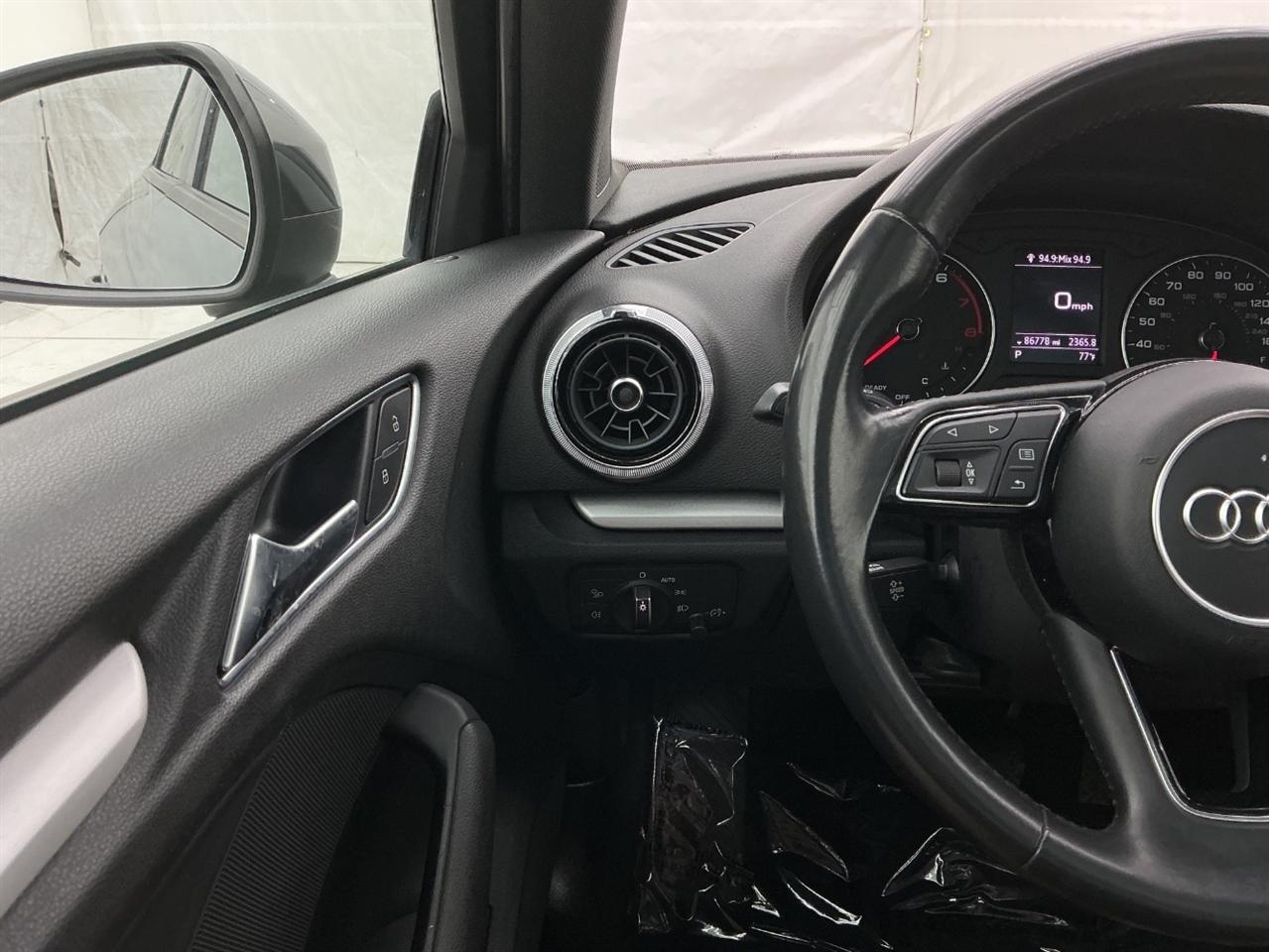 Audi A3 Sedan 2.0 TFSI Tech Premium quattro AWD 2018
