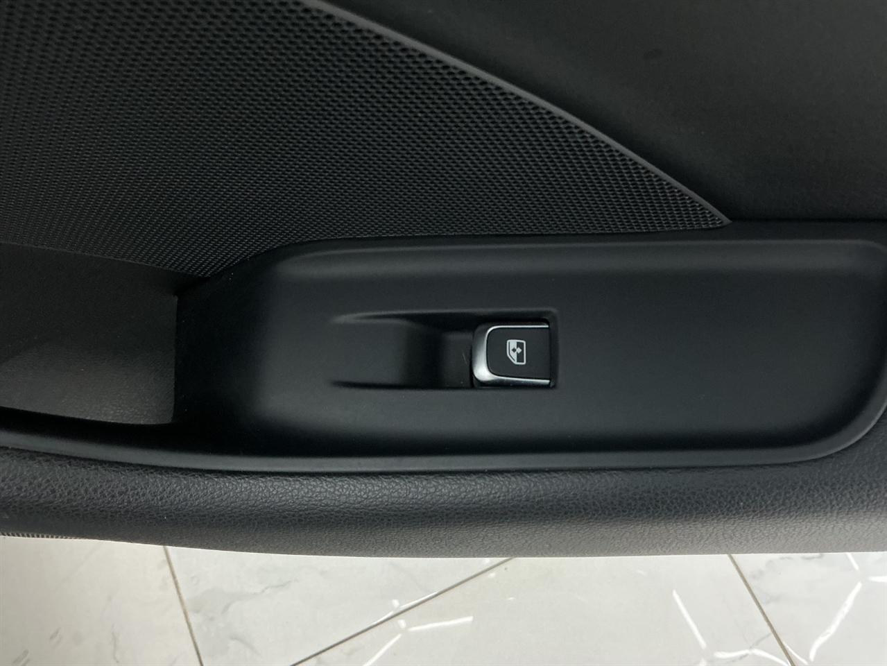 Audi A3 Sedan 2.0 TFSI Tech Premium quattro AWD 2018