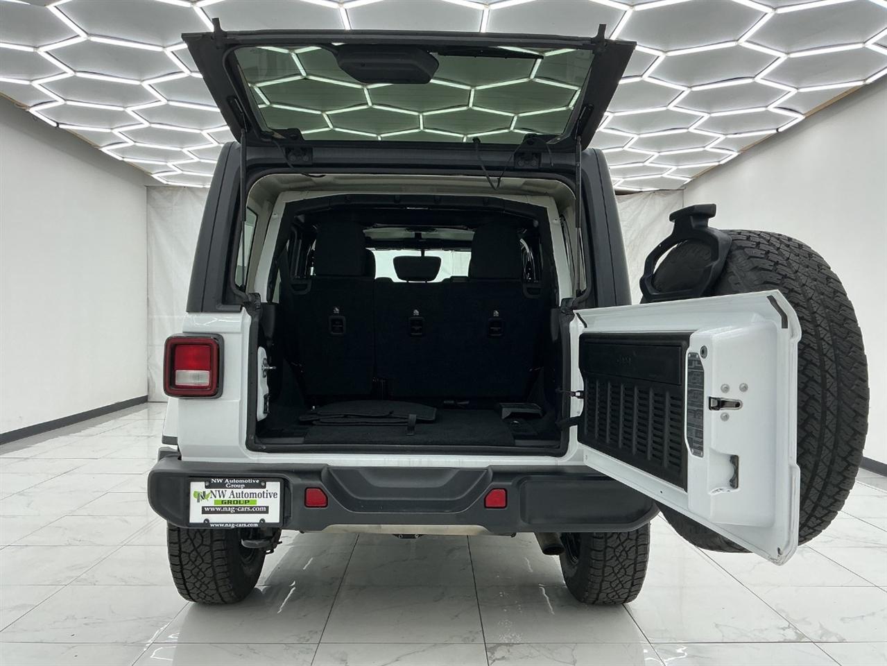 Jeep Wrangler Unlimited Sahara 4x4 2018