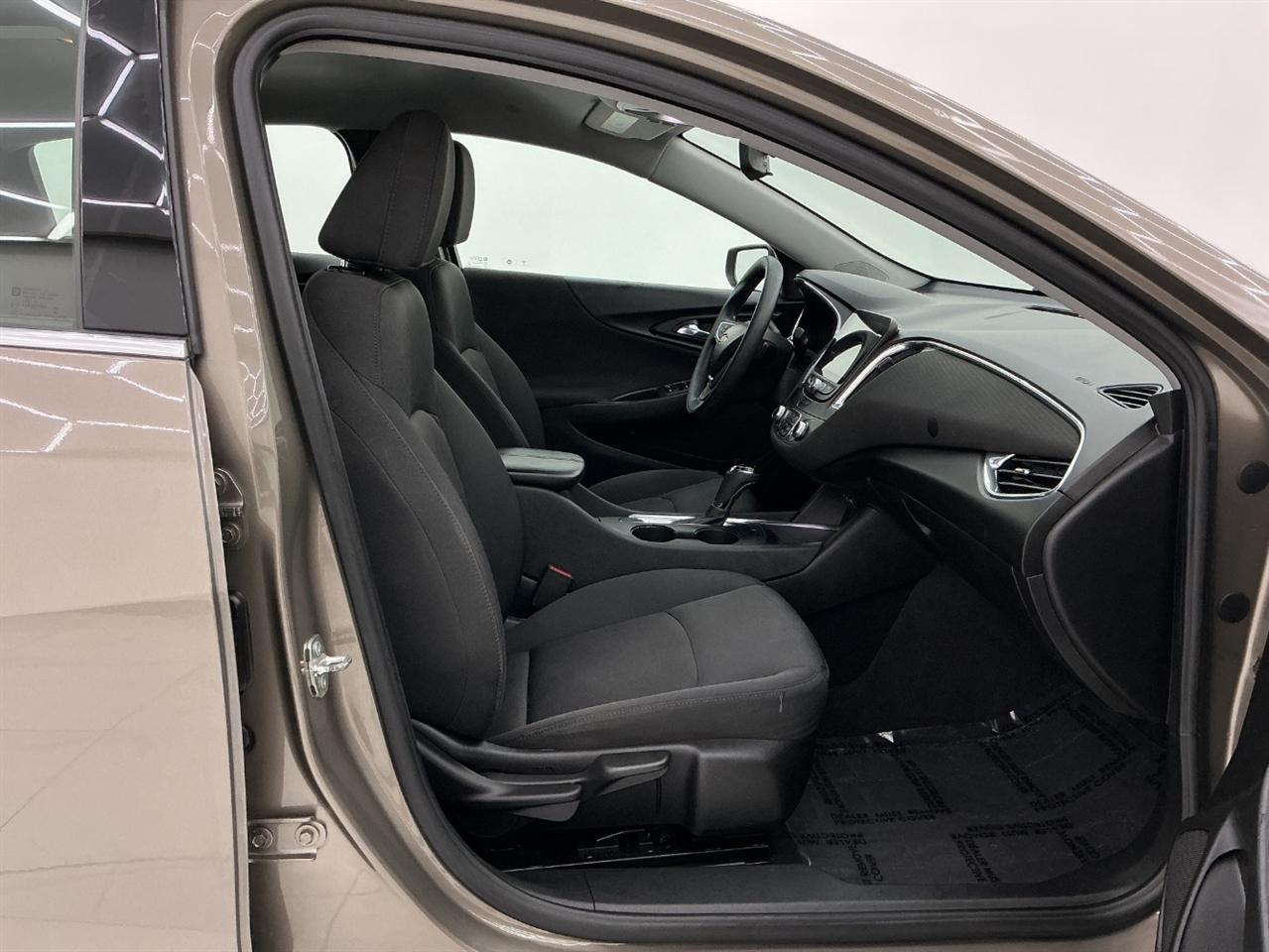 Chevrolet Malibu 4dr Sdn LT 2020