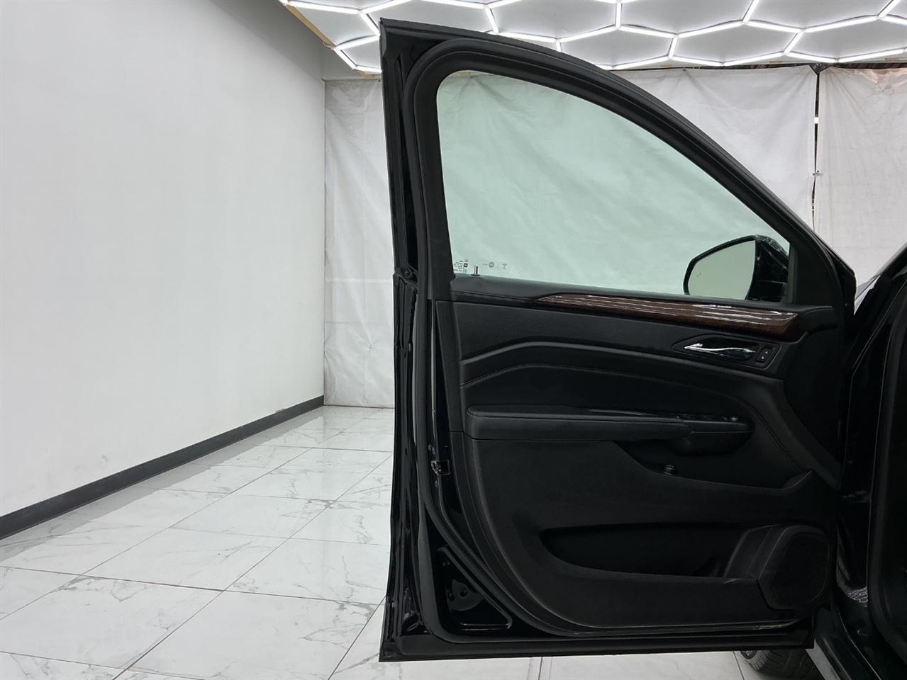 Cadillac SRX AWD 4dr Luxury Collection 2016