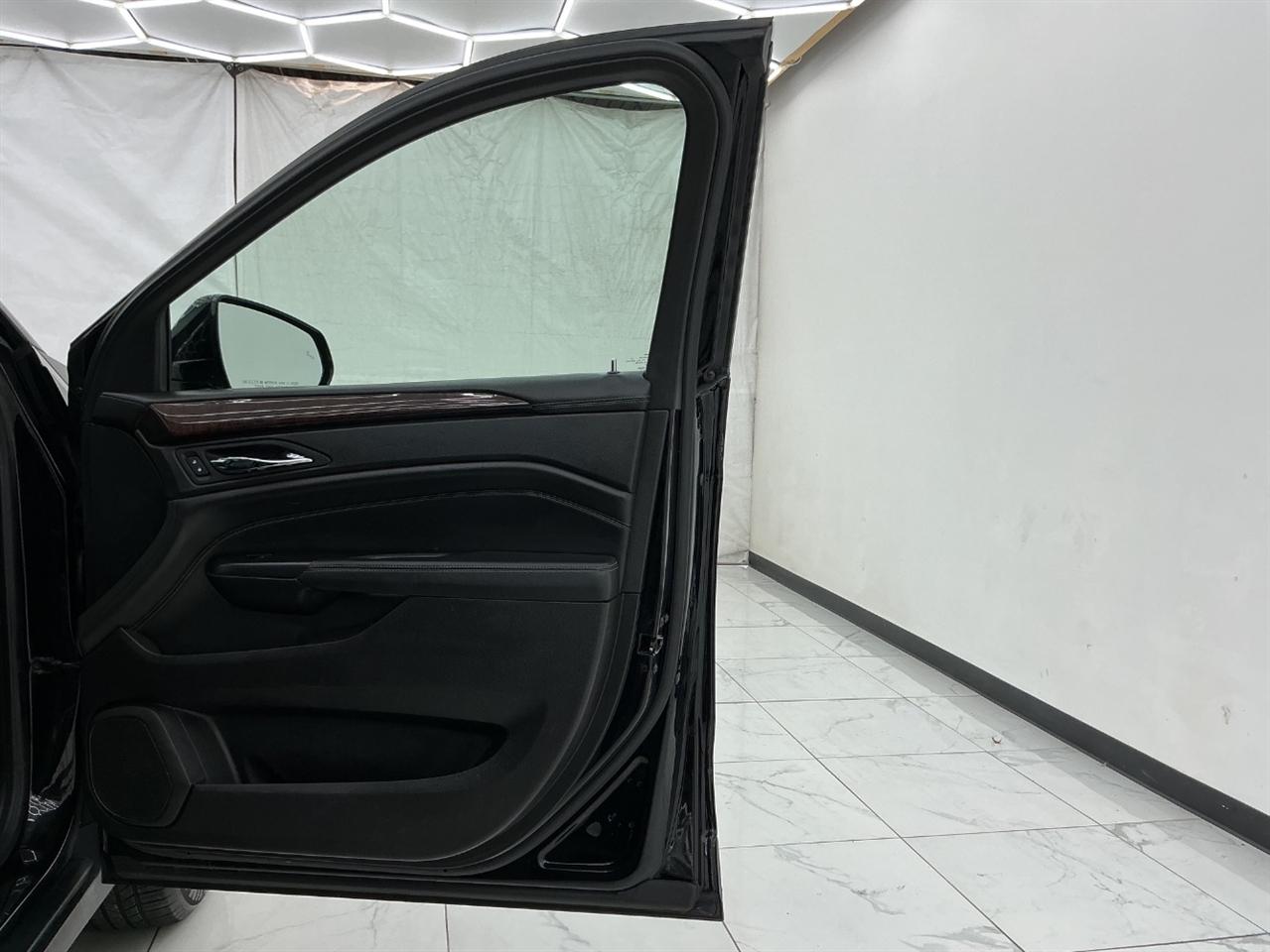 Cadillac SRX AWD 4dr Luxury Collection 2016