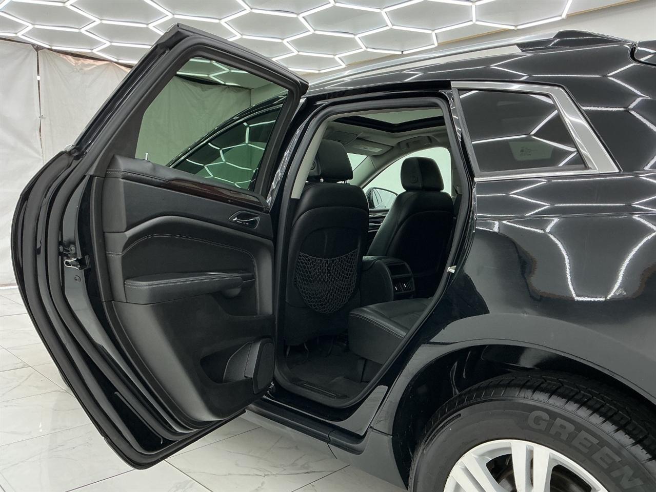 Cadillac SRX AWD 4dr Luxury Collection 2016
