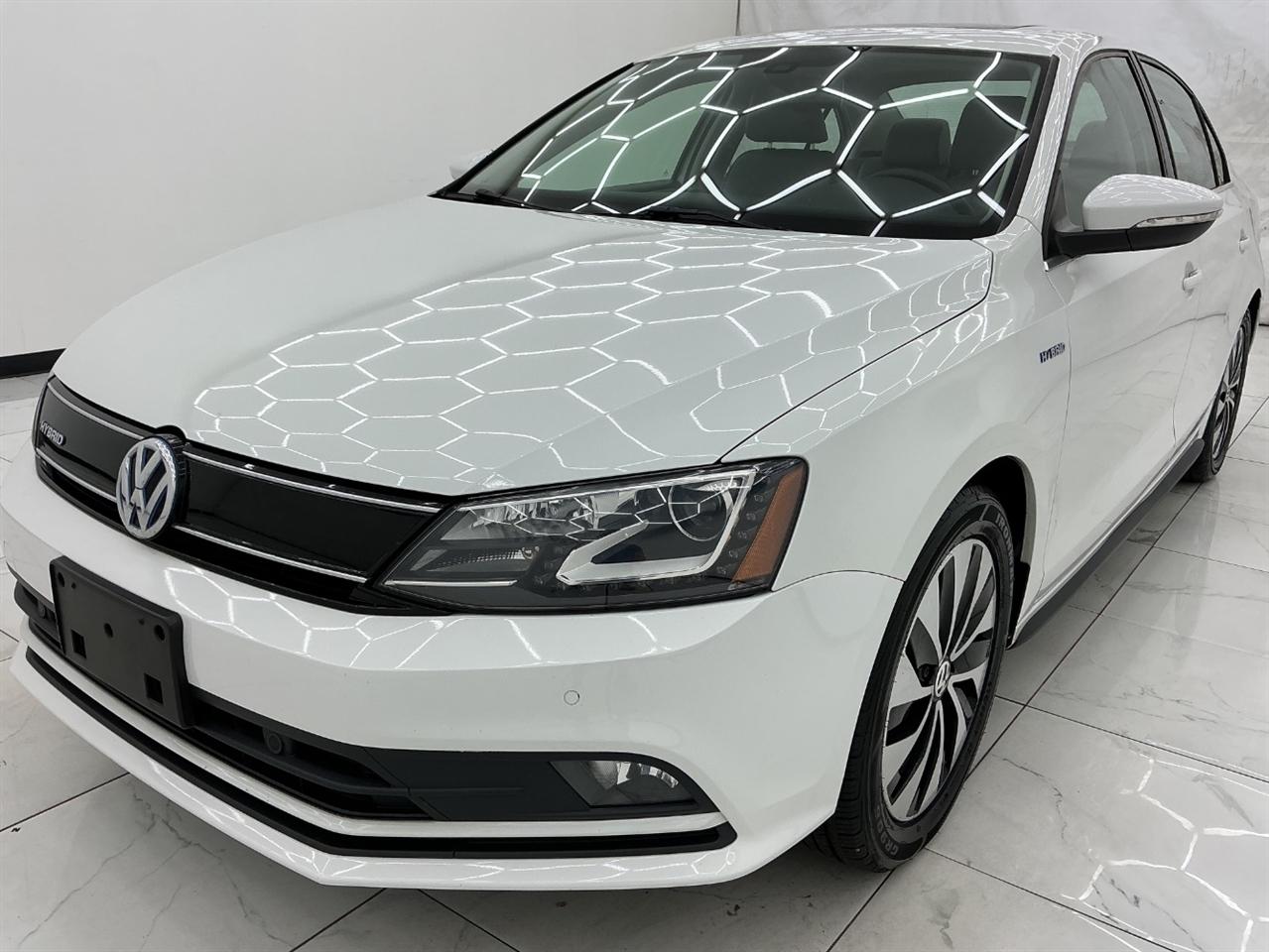 Volkswagen Jetta Sedan 4dr DSG Hybrid SEL Premium 2016
