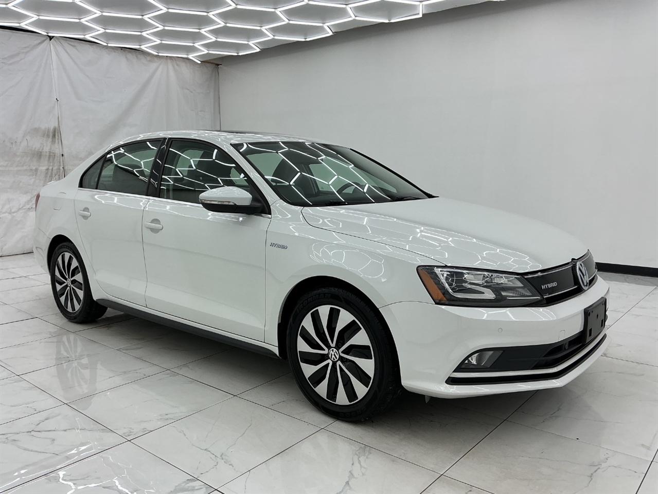 Volkswagen Jetta Sedan 4dr DSG Hybrid SEL Premium 2016