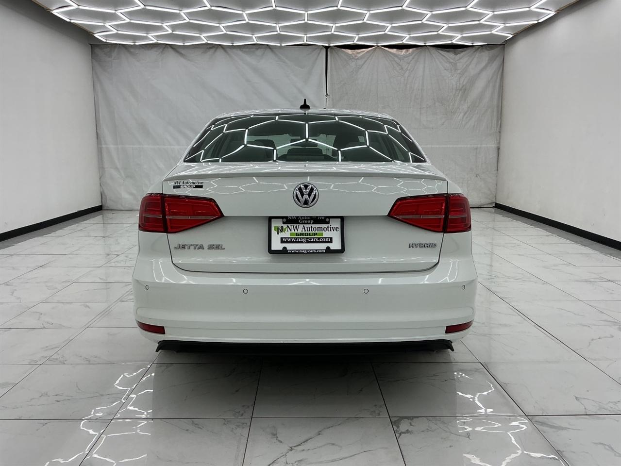 Volkswagen Jetta Sedan 4dr DSG Hybrid SEL Premium 2016