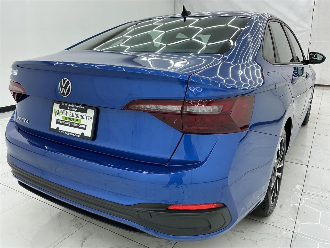 Volkswagen Jetta Sport Auto 2023