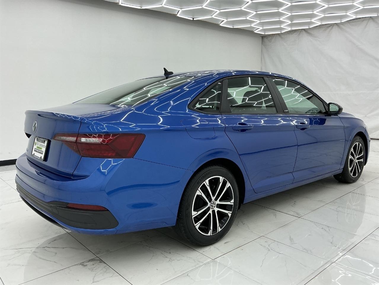 Volkswagen Jetta Sport Auto 2023