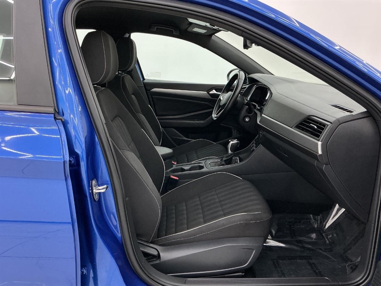 Volkswagen Jetta Sport Auto 2023
