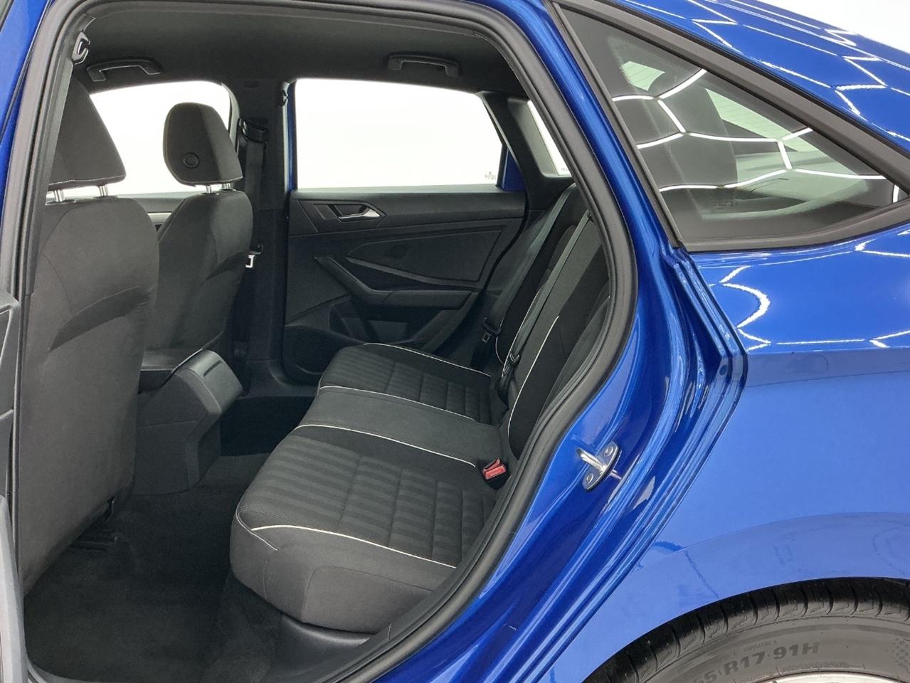 Volkswagen Jetta Sport Auto 2023