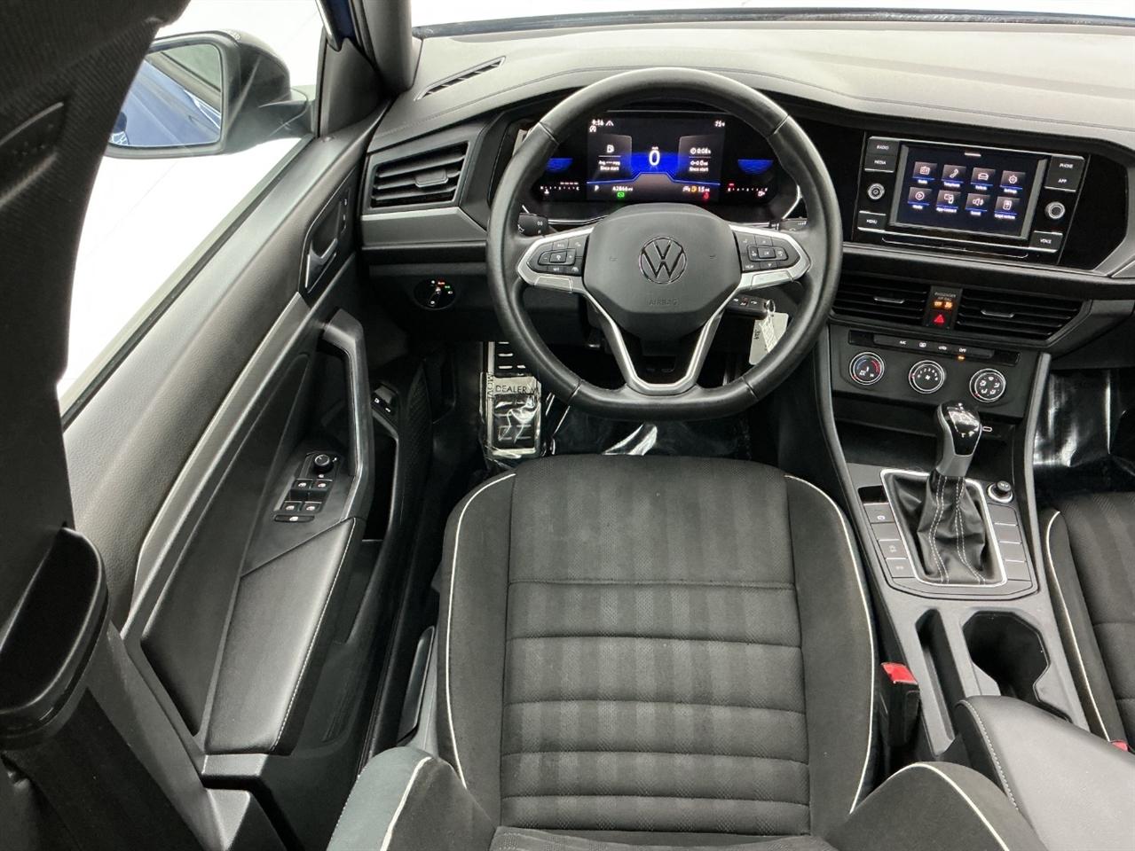 Volkswagen Jetta Sport Auto 2023
