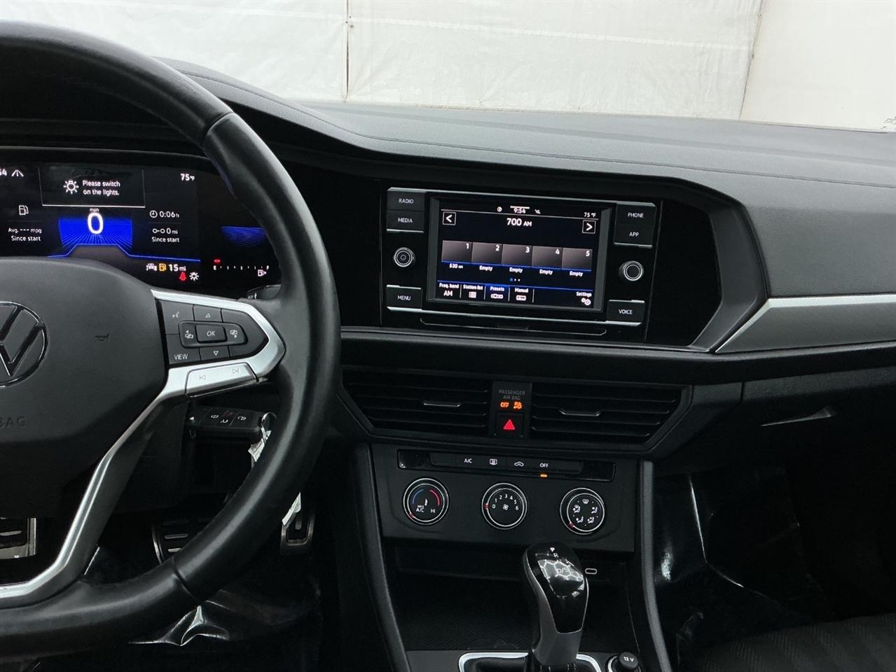 Volkswagen Jetta Sport Auto 2023
