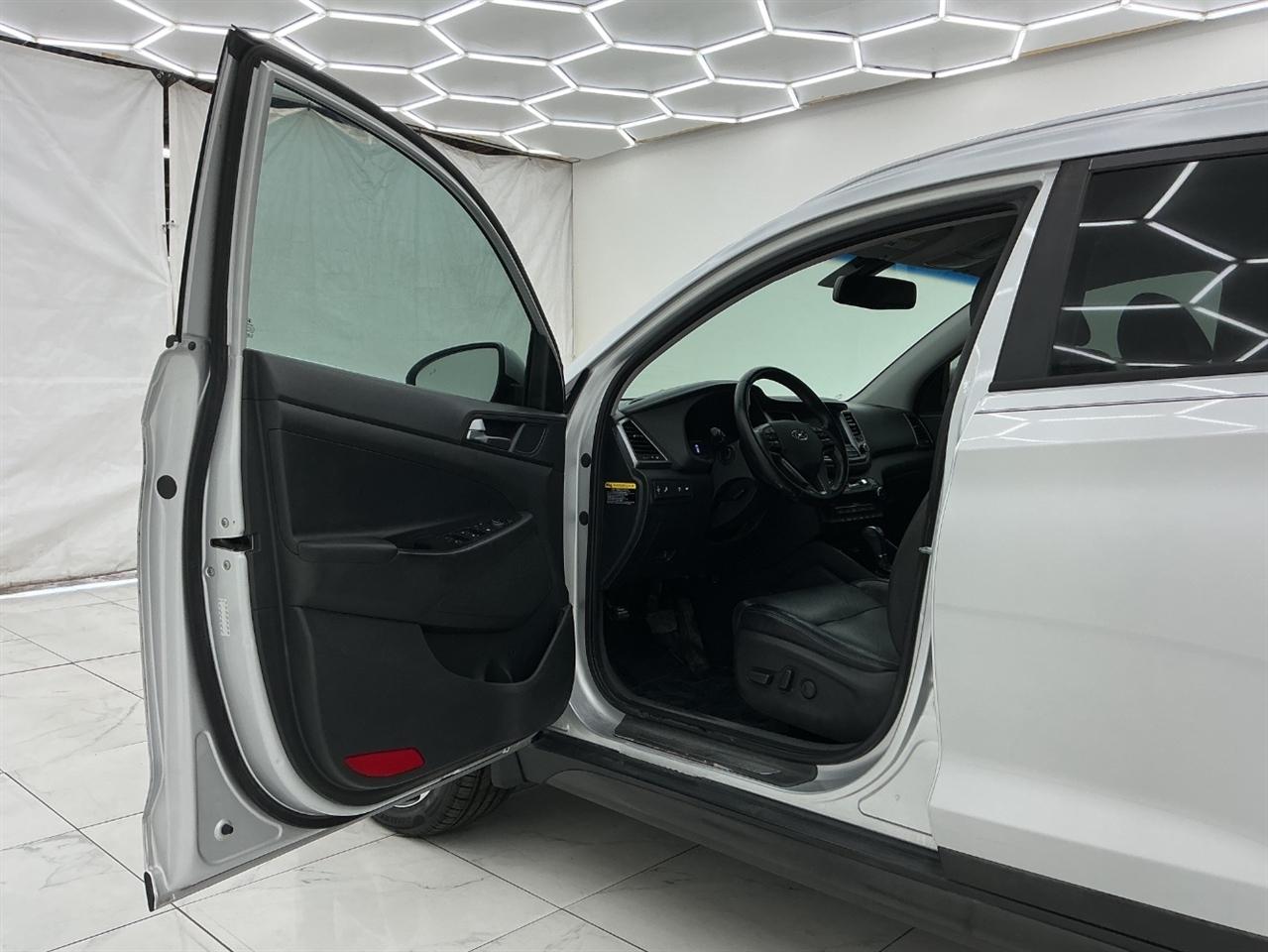 Hyundai Tucson FWD 4dr Limited 2016
