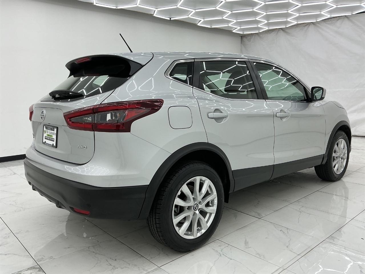 Nissan Rogue Sport AWD S 2021