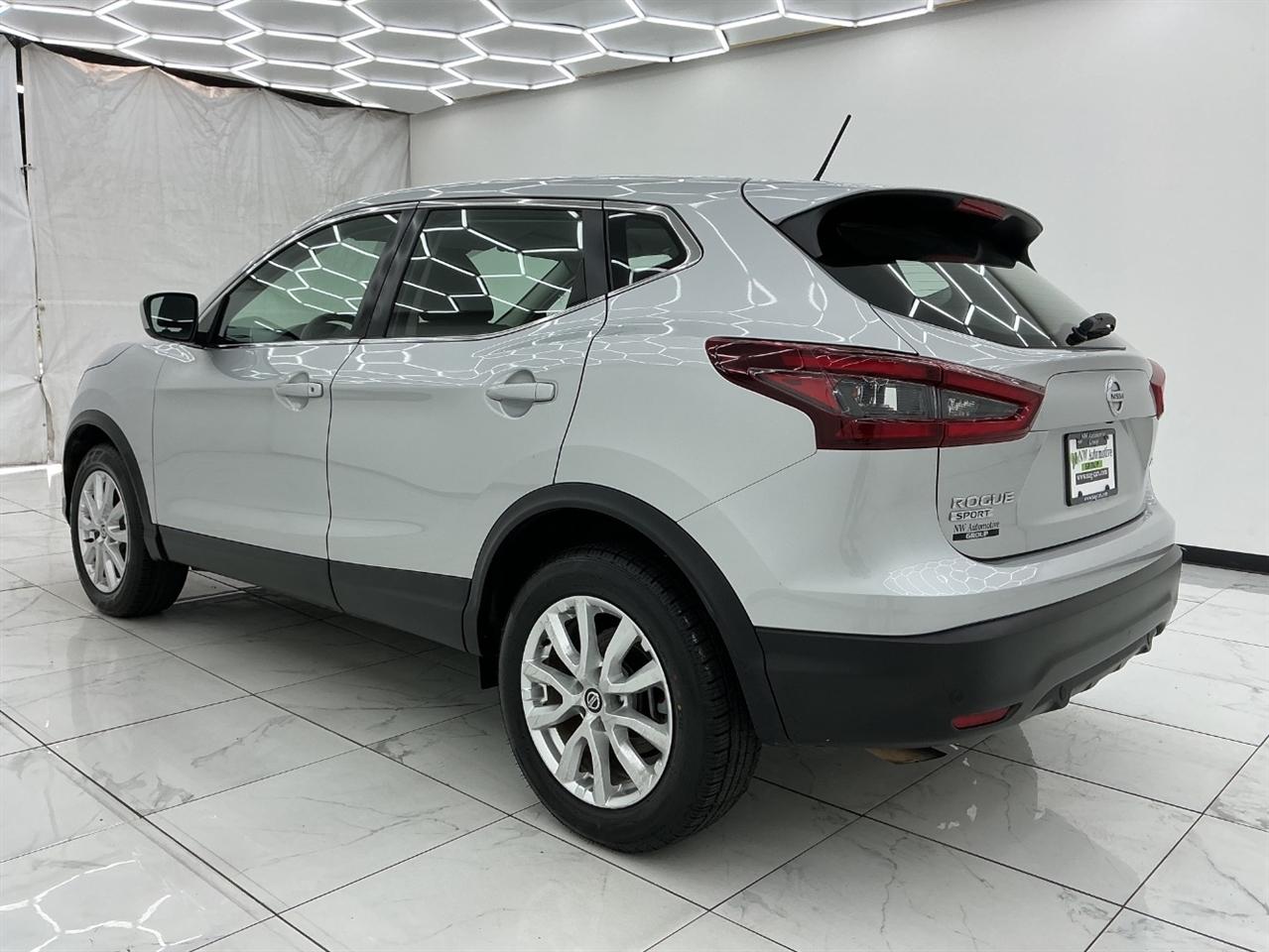 Nissan Rogue Sport AWD S 2021