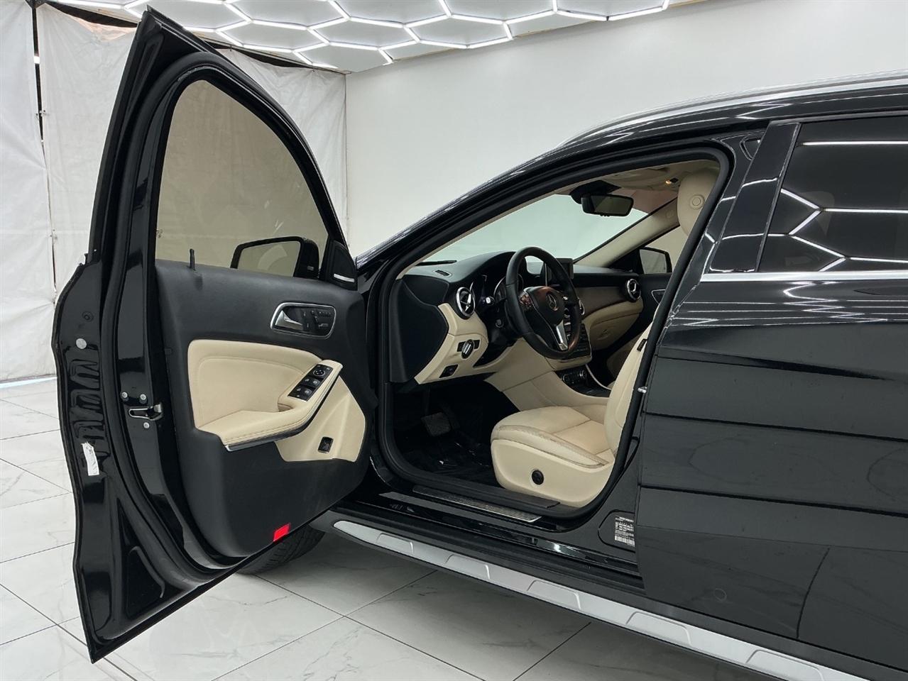 Mercedes-Benz GLA-Class FWD 4dr GLA 250 2015