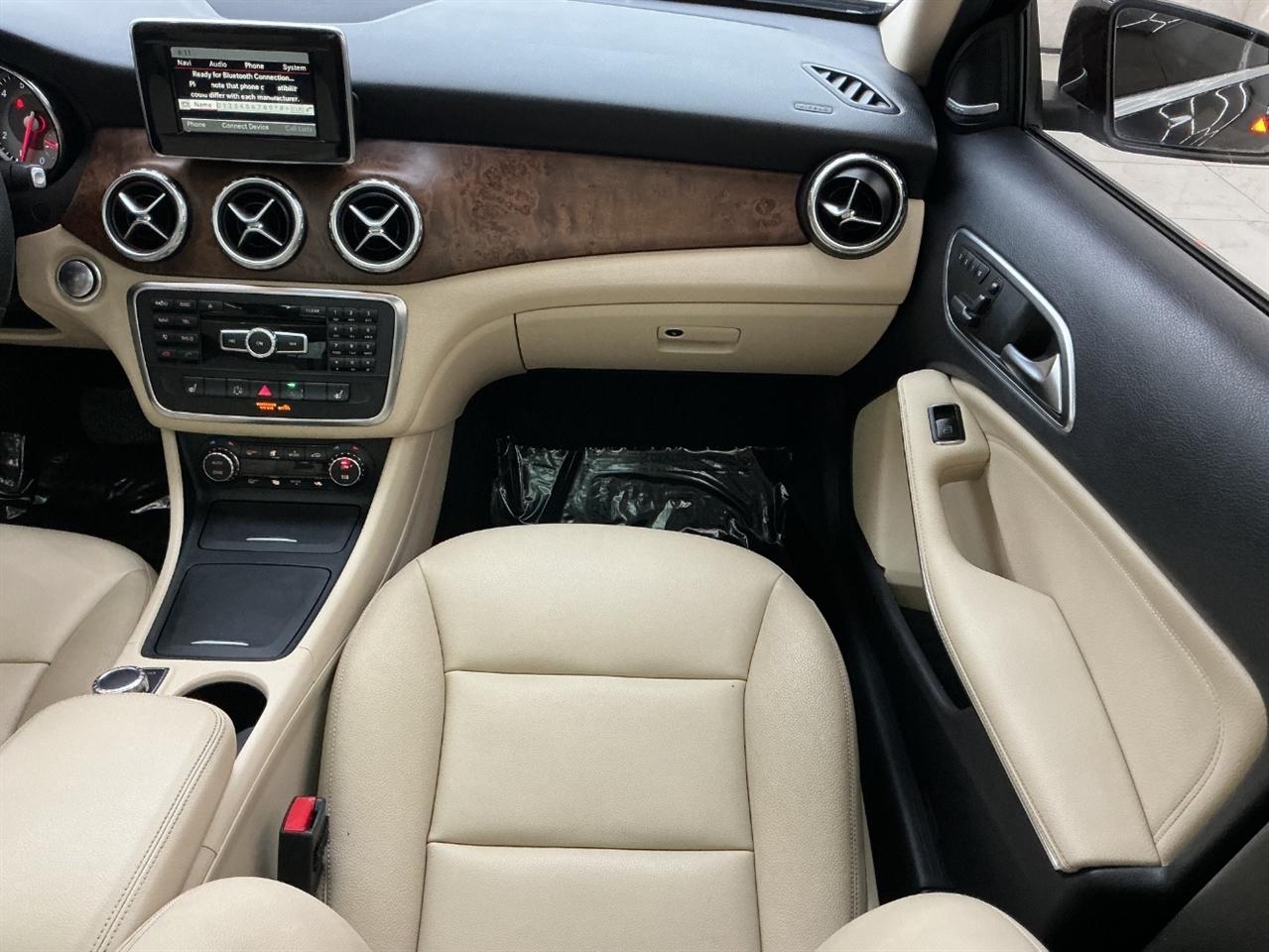 Mercedes-Benz GLA-Class FWD 4dr GLA 250 2015