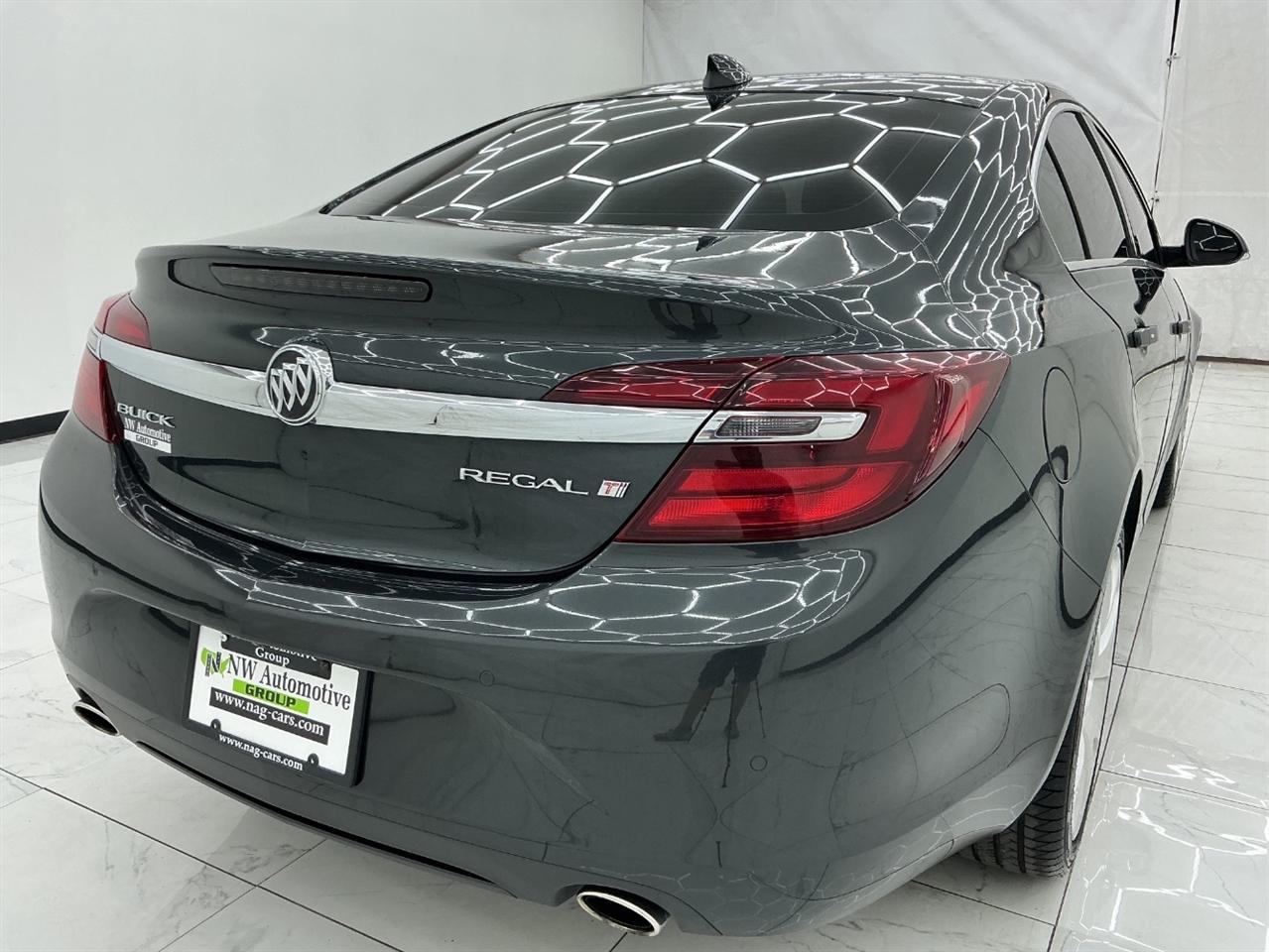 Buick Regal 4dr Sdn Premium II FWD 2016