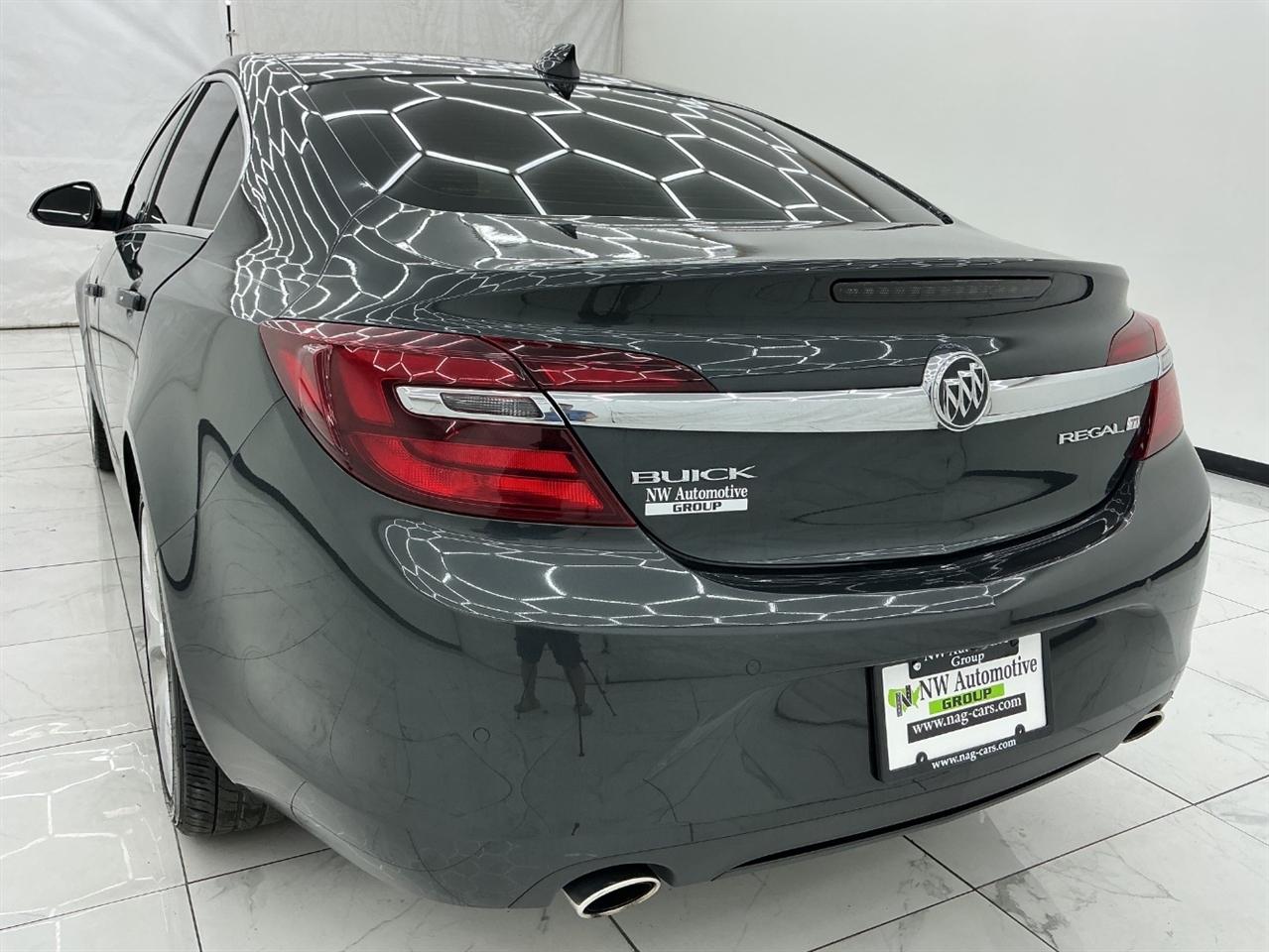Buick Regal 4dr Sdn Premium II FWD 2016