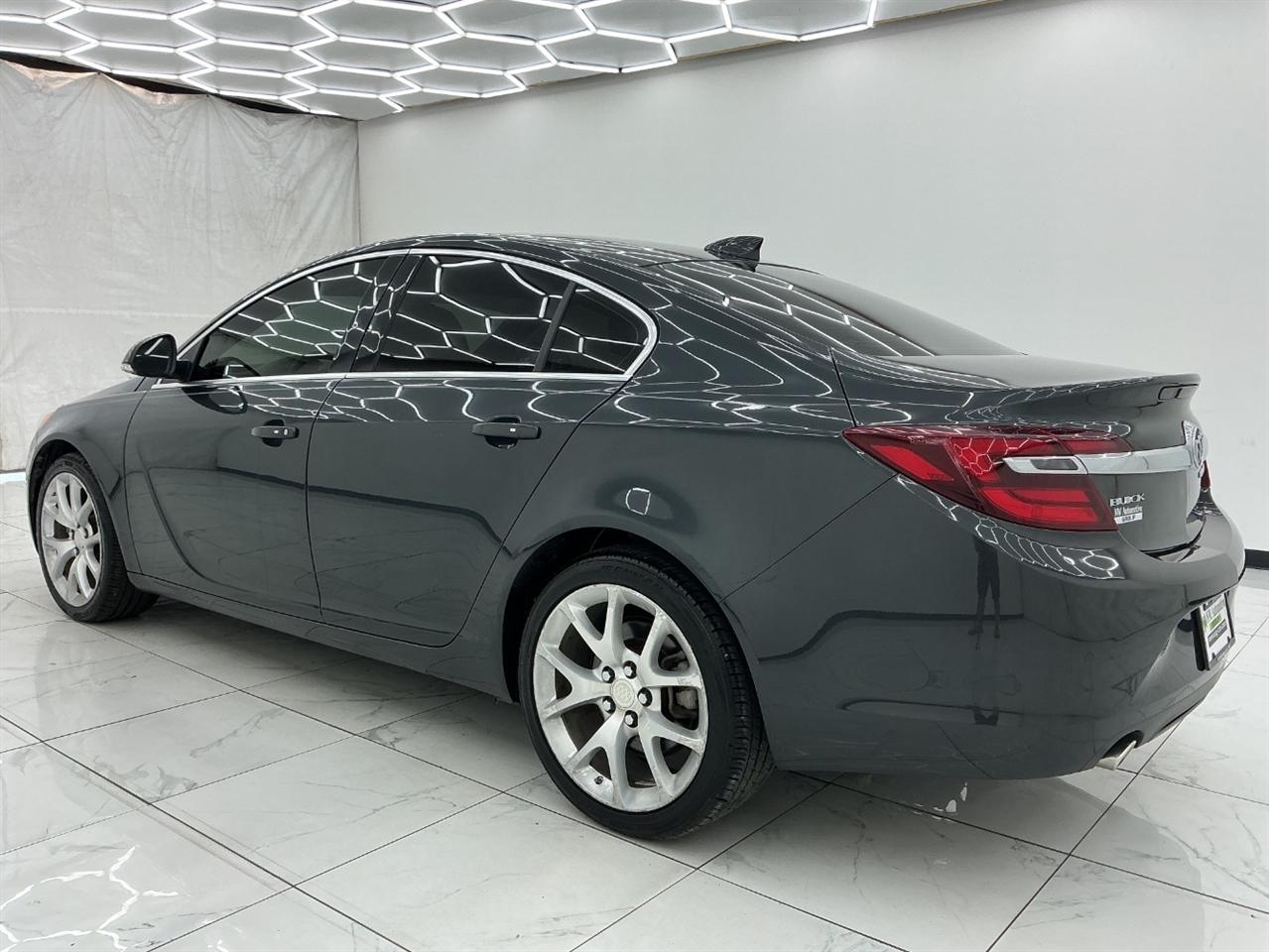 Buick Regal 4dr Sdn Premium II FWD 2016