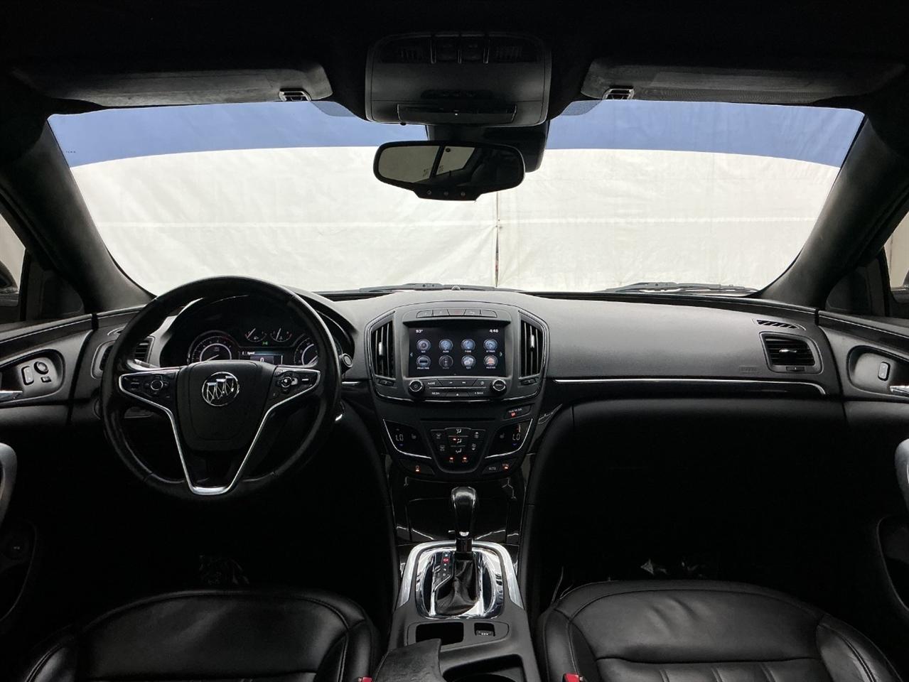 Buick Regal 4dr Sdn Premium II FWD 2016