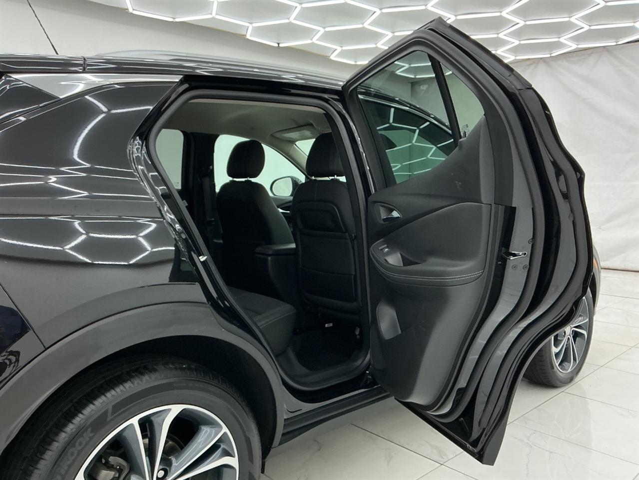 Buick Encore GX FWD 4dr Select 2023
