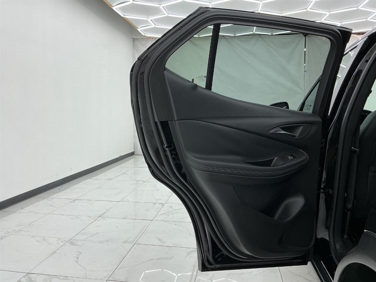 Buick Encore GX FWD 4dr Select 2023