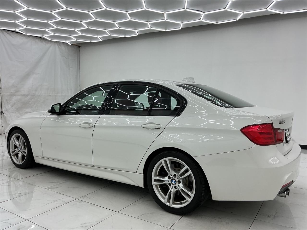BMW 3 Series 4dr Sdn 328i RWD SULEV 2015