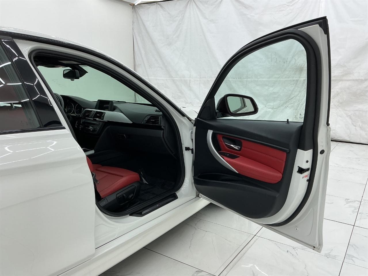 BMW 3 Series 4dr Sdn 328i RWD SULEV 2015
