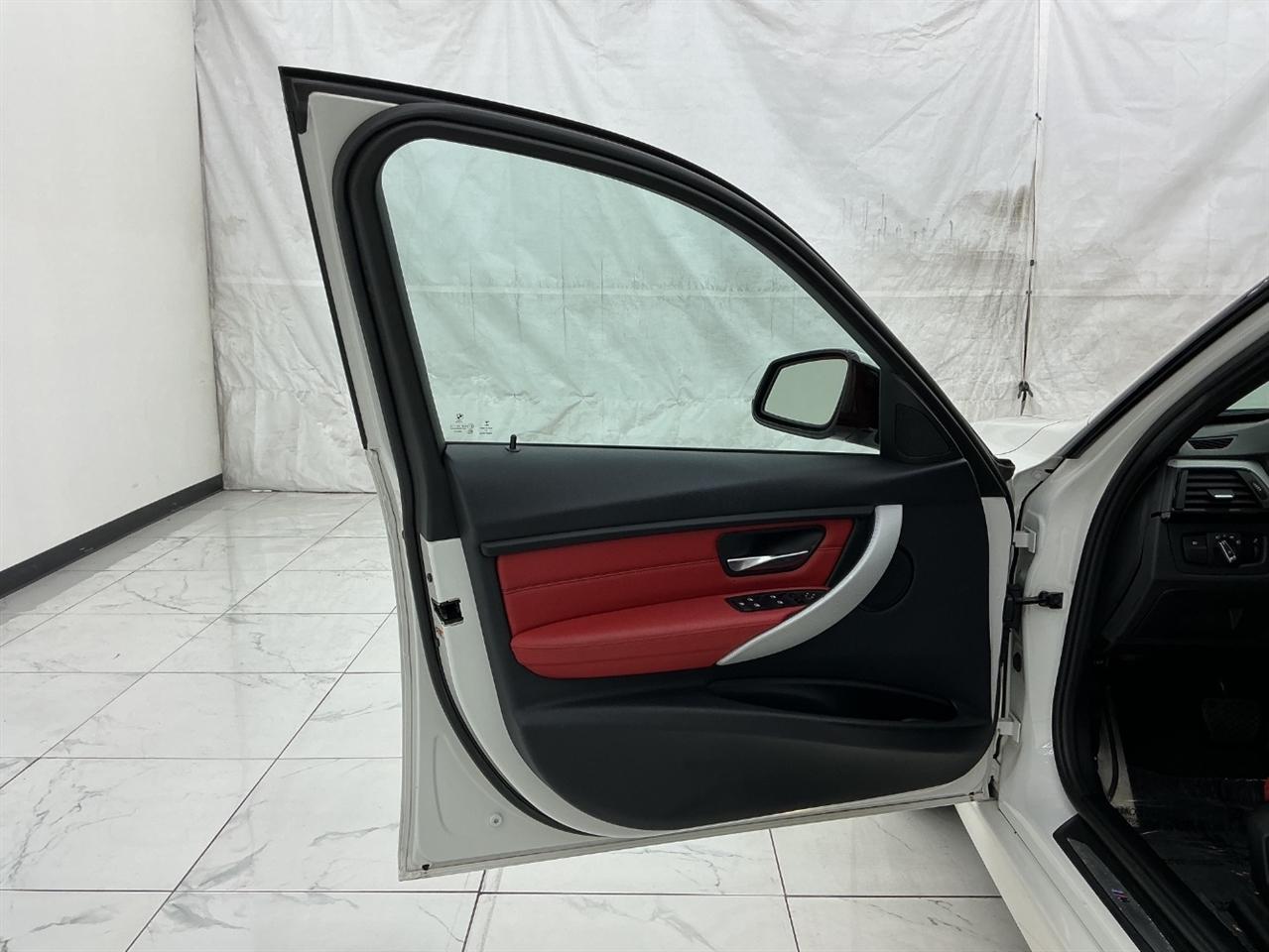 BMW 3 Series 4dr Sdn 328i RWD SULEV 2015