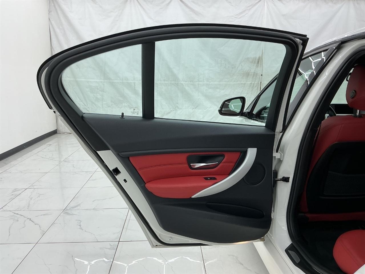 BMW 3 Series 4dr Sdn 328i RWD SULEV 2015
