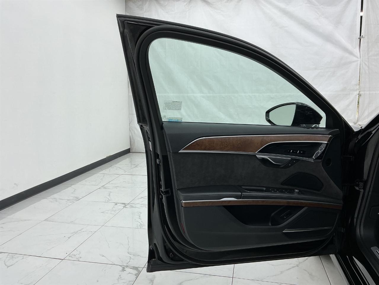 Audi A8 L 55 TFSI quattro 2021