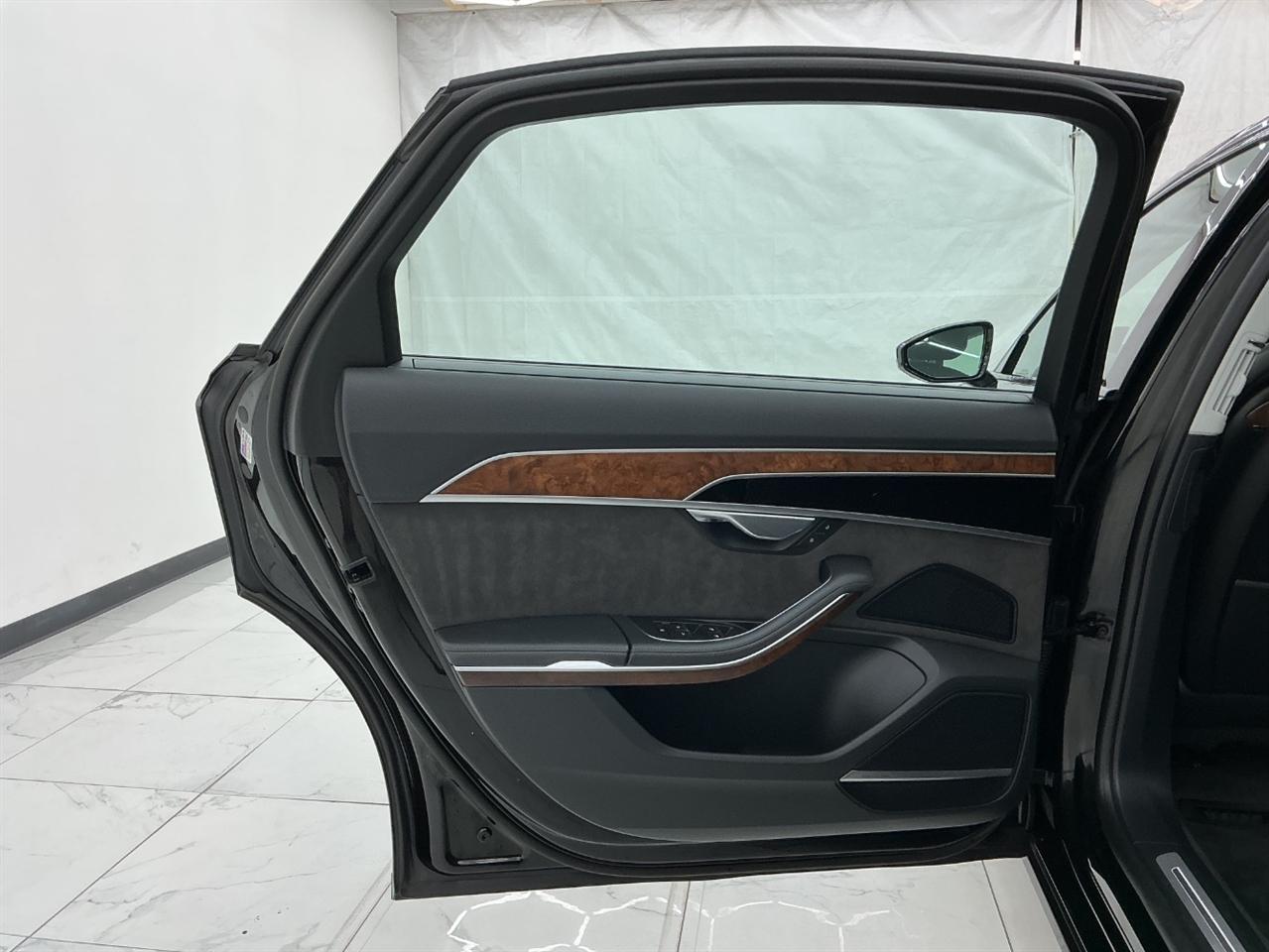 Audi A8 L 55 TFSI quattro 2021