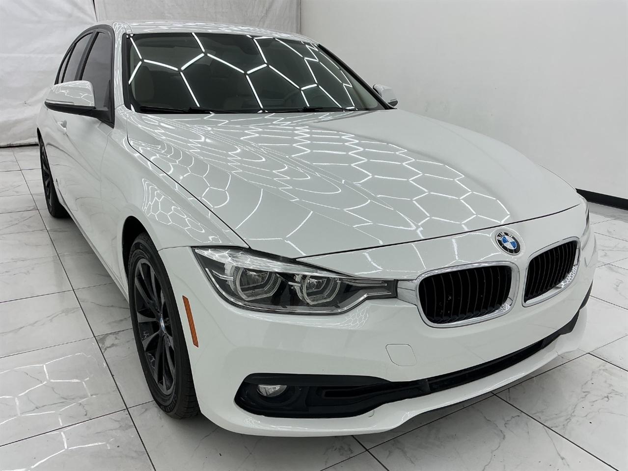 BMW 3 Series 320i Sedan 2018