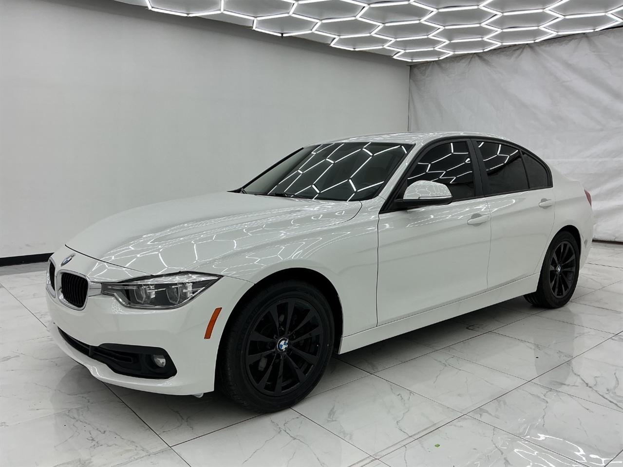 BMW 3 Series 320i Sedan 2018